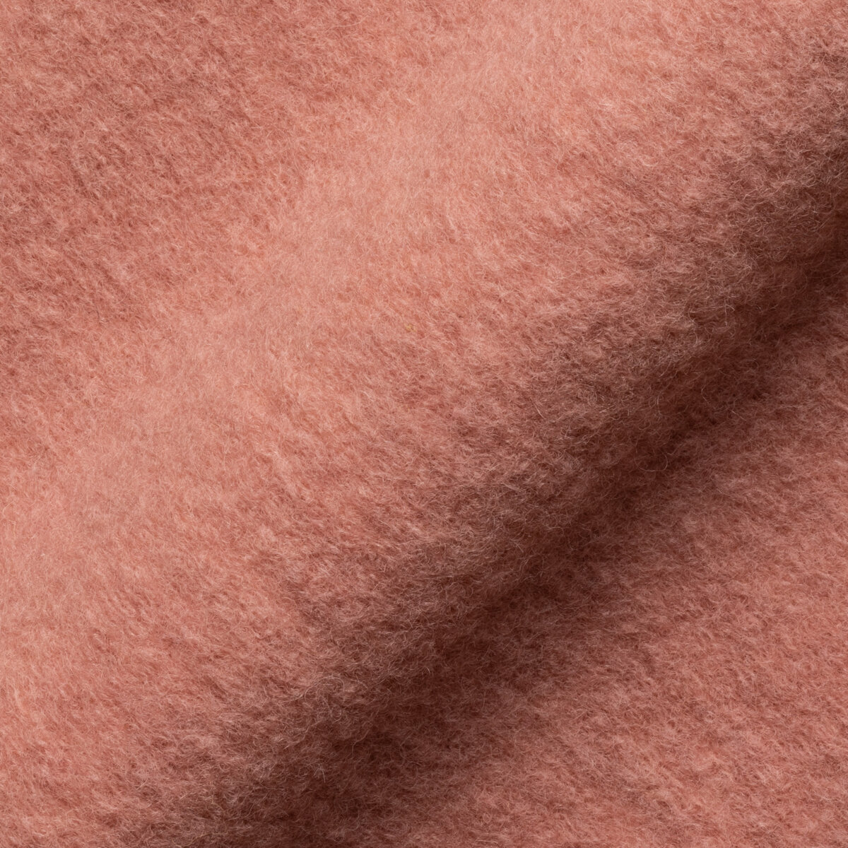 Jersey in lana infeltrita.