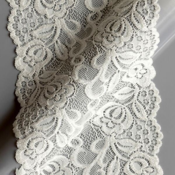 Romantic floral lace trim