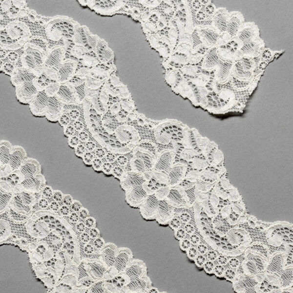 Floral border lace trim