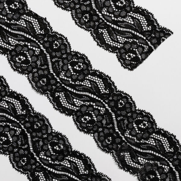 Floral lace trim