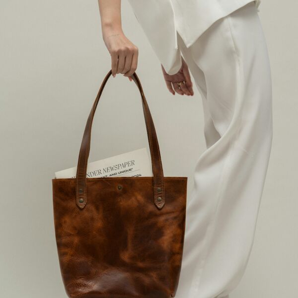 Natural brown leather shopping bag