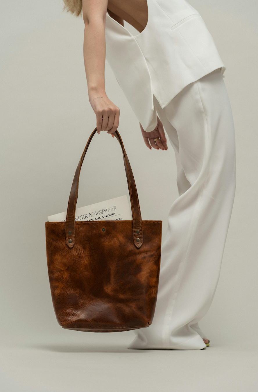 Natural brown leather shopping bag